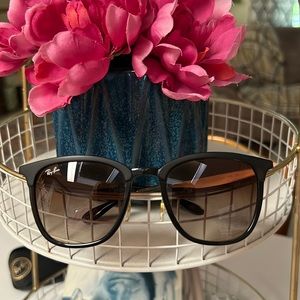 Very Gently Used Ray-Ban sunglasses